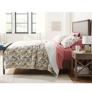 Target Yellow Floral Quilt (Full/Queen) Threshhold
